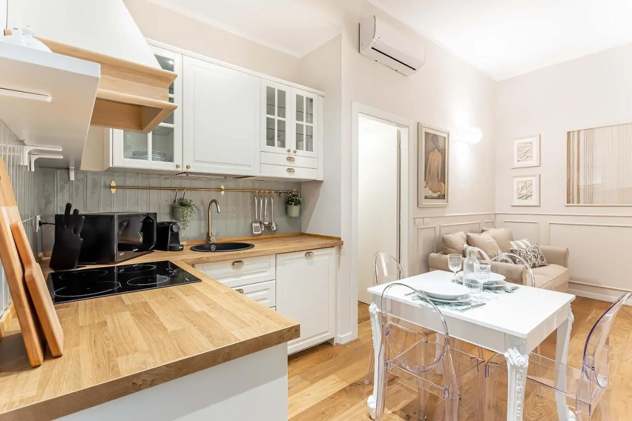 Casa Colonna Romantic Apartment Corso Di Porta Ticinese Milan 0*,